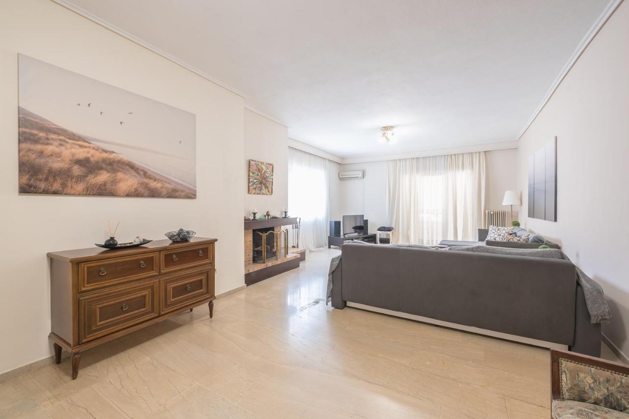 Lovely & Spacious 2-Bedroom Rental Unit In Glifada Афины Экстерьер фото