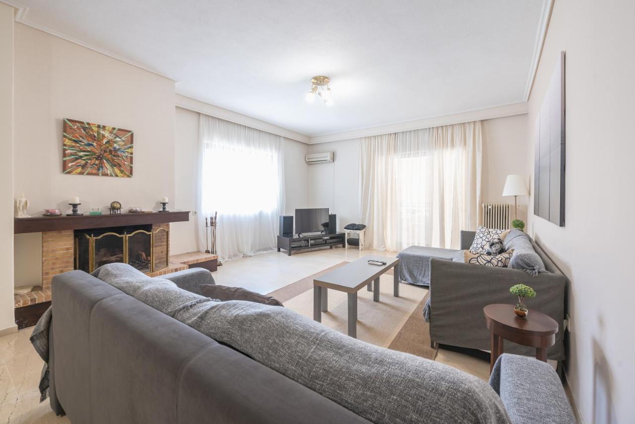 Lovely & Spacious 2-Bedroom Rental Unit In Glifada Афины Экстерьер фото