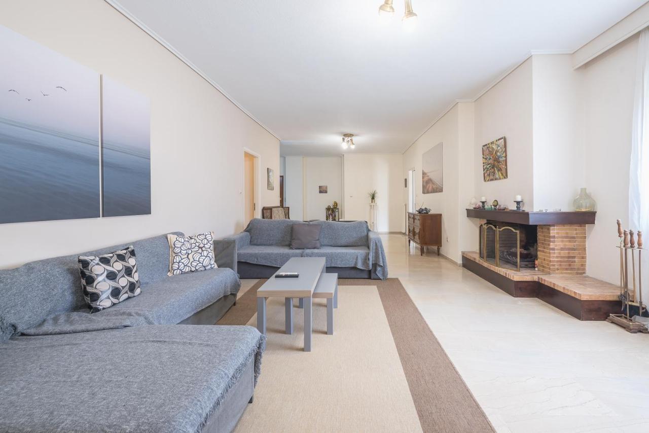 Lovely & Spacious 2-Bedroom Rental Unit In Glifada Афины Экстерьер фото